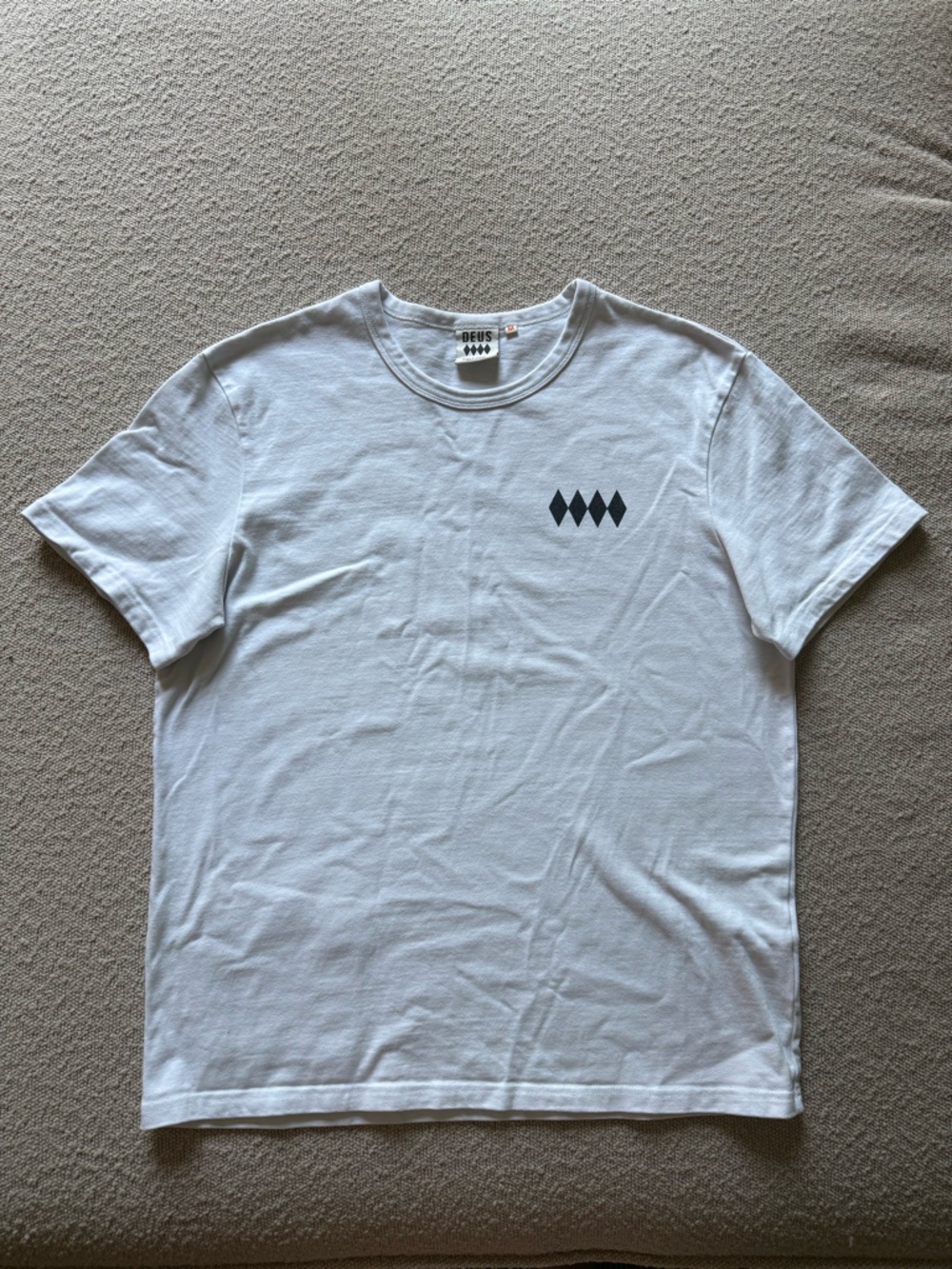Dues es Machina x Matt Willey Seoul Address Tee